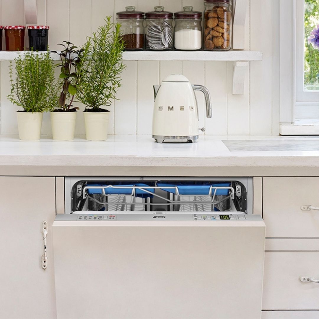 What is the Difference Between Freestanding and Under-Bench Dishwashers?