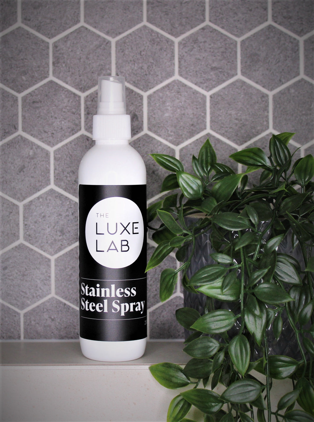 The Luxe Lab Stainless Steel Spray 250ml